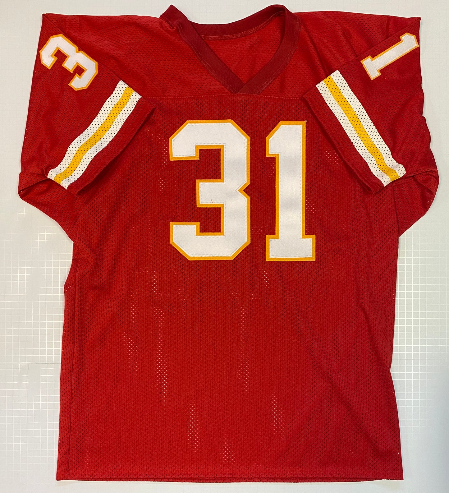 Priest Holmes Signed Chiefs Jersey