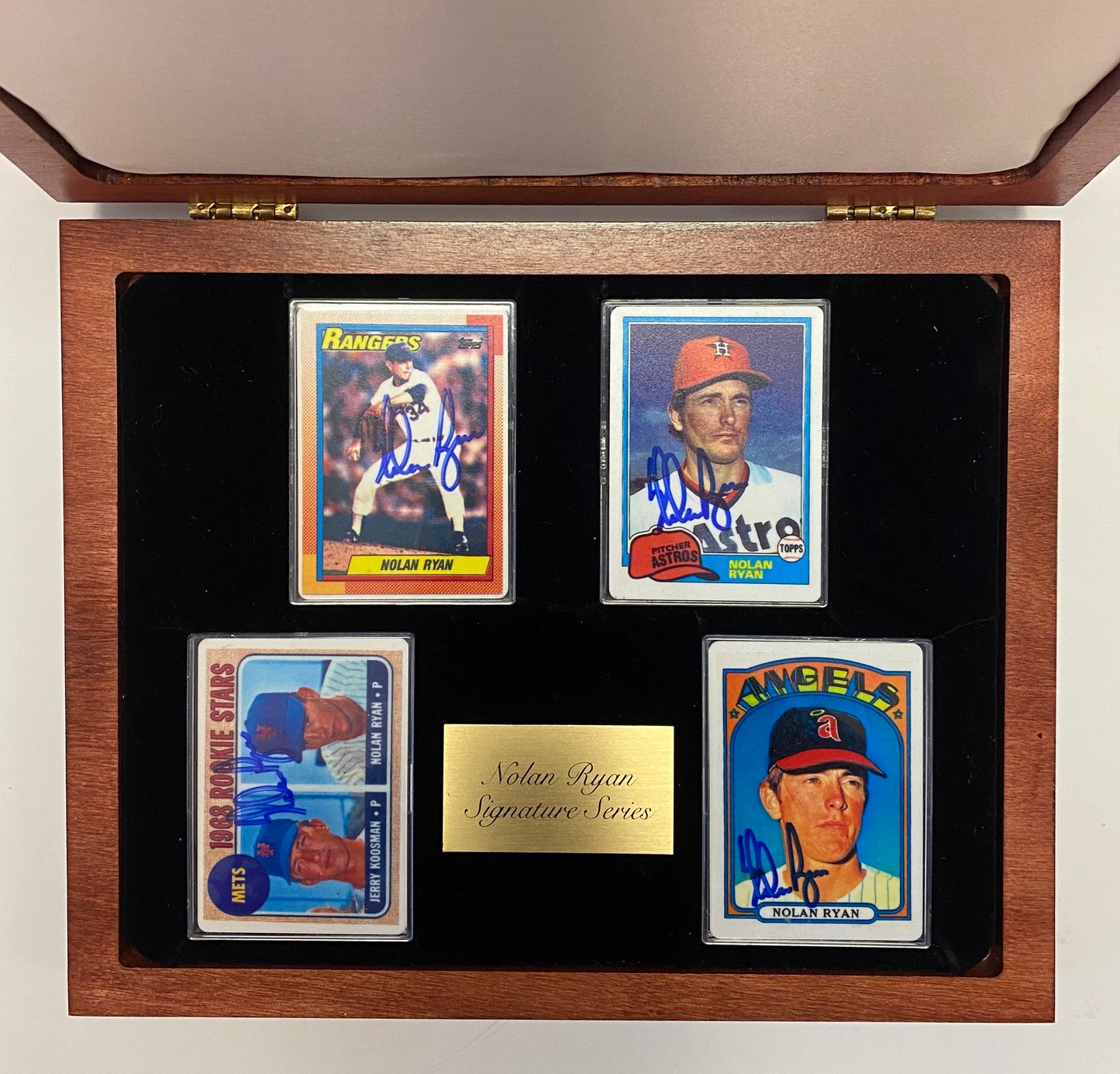 Nolan Ryan Signature Series Signed Porcelain ￼Cards